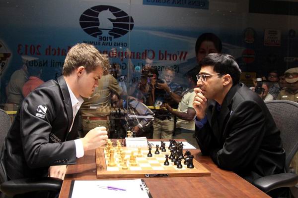 Carlsen y Anand durante el primer cotejo.Foto: Sitio web del certamen