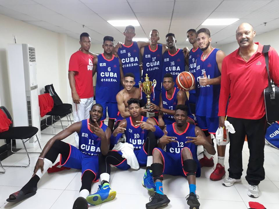 Gira de preparación de baloncesto: cubanos logran su primer éxito
