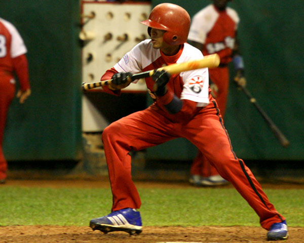 Maikel Castellanos, Jugador de cuadro de Santiago de Cuba