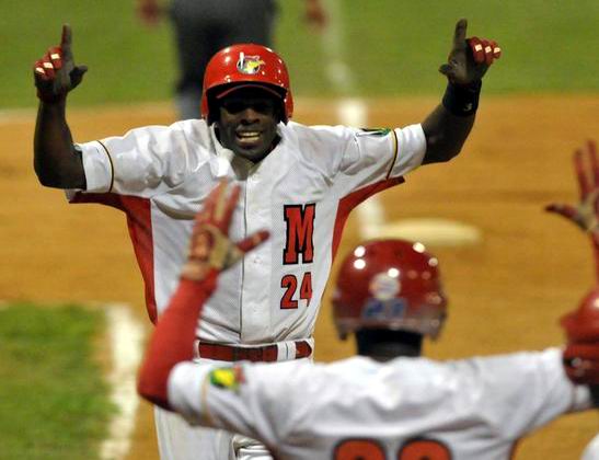 55 SNB: Irandy Castro y Cocodrilos dan show en el Latino