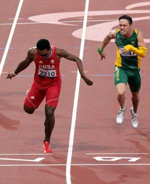 El atleta Racial González ganó medalla de plata en los 200 metros T46, con tiempo de 22,15 segundos, en los XIV Juegos Paralímpicos de Londres 2012. Foto: Armando Hdez El atleta Racial González ganó medalla de plata en los 200 metros T46, con tiempo de 22,15 segundos, en los XIV Juegos Paralímpicos de Londres 2012. Foto: Armando Hdez