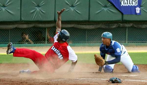 Santiago de Cuba e Industriales se enfrentan este martes Santiago de Cuba e Industriales se enfrentan este martes