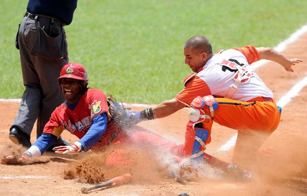 Matanzas - Villa Clara, en el juego inaugural