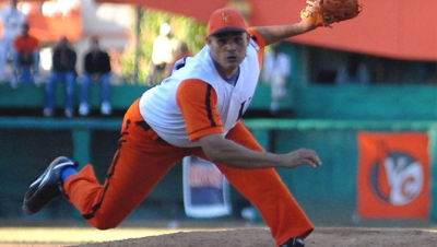 Yolexis Ulacia, lanzador de Villa Clara Yolexis Ulacia, lanzador de Villa Clara