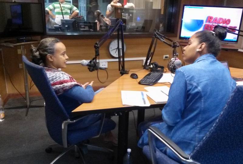 La Directora Provincial de Justicia, Norka Cruz Navarrete respndi� alas preguntas de la periodista Isel Quintana en el espacio informativo Haciendo Radio. Foto: Gabdiel Silva