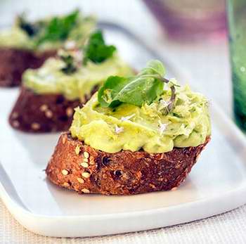 Aguacate a las finas hierbas Aguacate a las finas hierbas