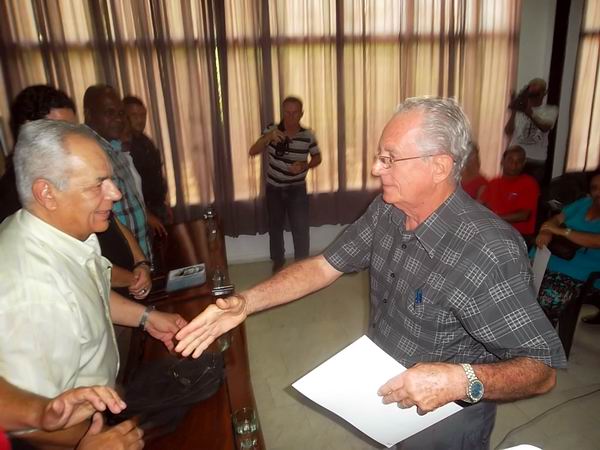 Homenaje al Che en el aniversario 35 de la ANEC