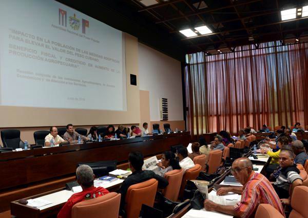 Les députés débattront sur le développement du tourisme à Cuba