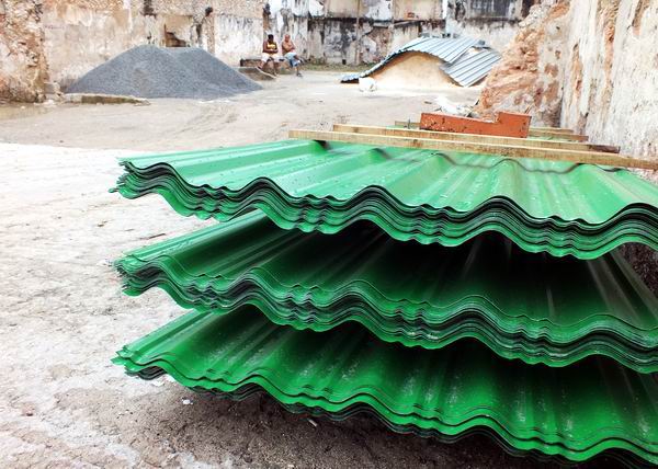 Venta de materiales de la construcci�n. Foto: Abel Rojas Barallobre.