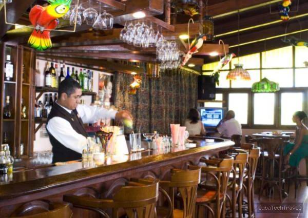 El habanero restaurante Tocororo recibió por segunda ocasión la condición de Vanguardia Nacional