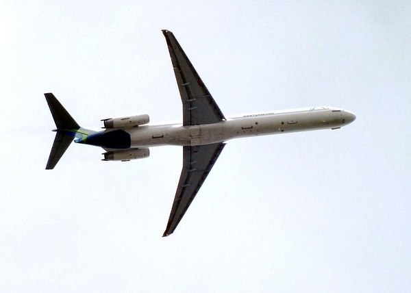 Aeronave perteneciente a la empresa aeron�utica Boeing; la mayor fabricante de aviones comerciales y uno de los m�s importantes constructores de equipos aeroespaciales del mundo Foto Abel Rojas Barallobre 