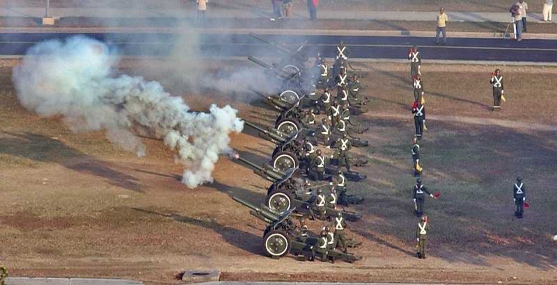 �Por qu� se disparan en Cuba 21 salvas de artiller�a?. Foto: Jos� M. Correa