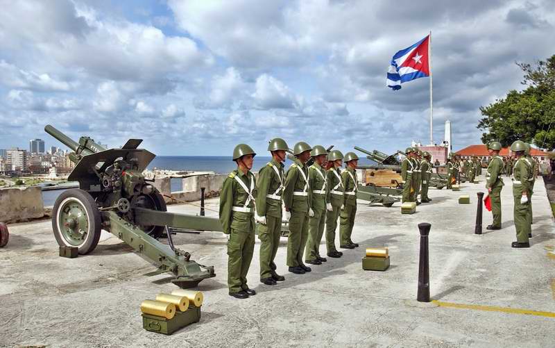 �Por qu� se disparan en Cuba 21 salvas de artiller�a?. Foto: Jos� M. Correa