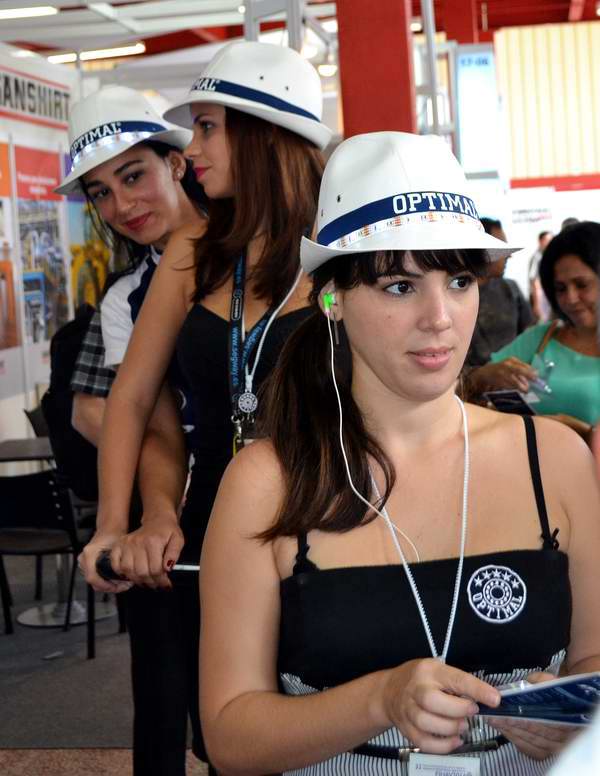 Modelos de la empresa alemana Optimal; firma que ofrece un completo programa para diversos grupos en el sector del veh�culo privado y comercial. Foto Abel Rojas Barallobre