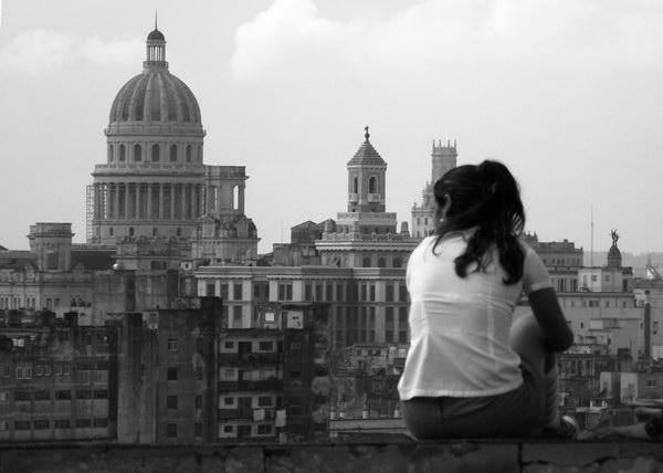 Los d�as de la azotea, los muritos, el malec�n. Foto Abel Rojas Barallobre