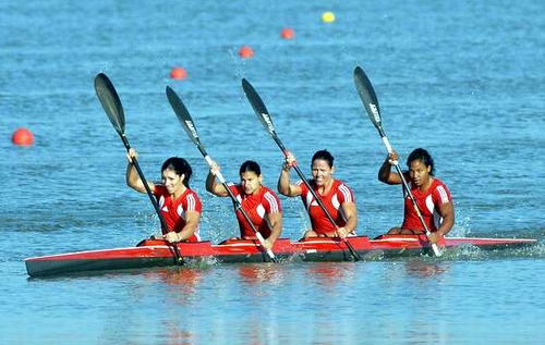 Yulitza Meneses, Darisleydis Amador, Dayexi Gandarela y Yusmany Mengana equipo femenino de kayac cubano, Guadalajara 2011. Yulitza Meneses, Darisleydis Amador, Dayexi Gandarela y Yusmany Mengana equipo femenino de kayac cubano, Guadalajara 2011.
