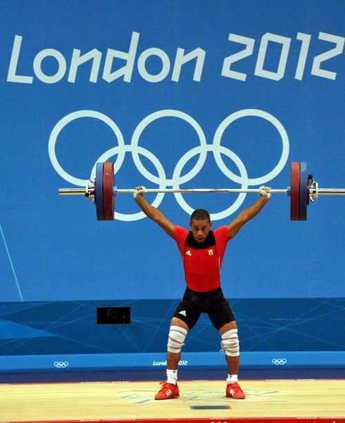 El cubano Sergio Álvarez en la competencia de levantamiento de pesas en la división de los 56 Kg, en el Centro de Convenciones ExCel, en Londres, el 29 de julio de 2012. Foto: Ricardo López Hevia. El cubano Sergio Álvarez en la competencia de levantamiento de pesas en la división de los 56 Kg, en el Centro de Convenciones ExCel, en Londres, el 29 de julio de 2012. Foto: Ricardo López Hevia.