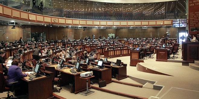 Analiza Parlamento ecuatoriano proyecto de asociación público-privada 