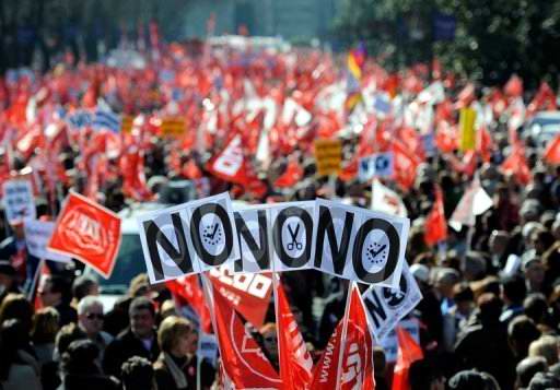 Spanish government announced 2013 budget with drastic cuts
