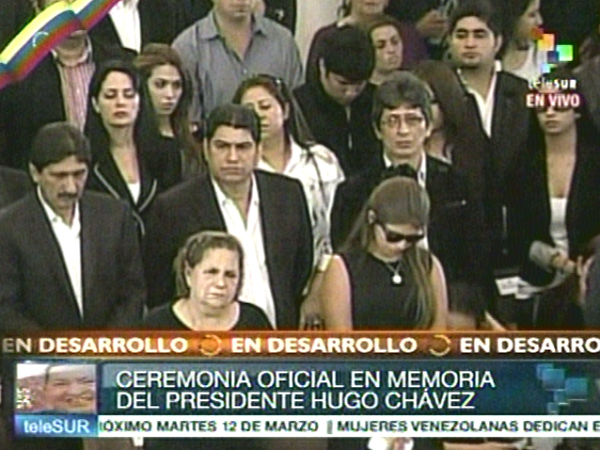 Familiares del Comandante Presidente en la Ceremonia oficial. Foto: Telesur Familiares del Comandante Presidente en la Ceremonia oficial. Foto: Telesur