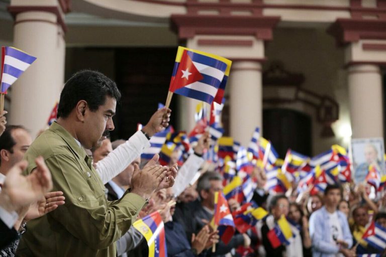 Venezuela rinde homenaje a Fidel 