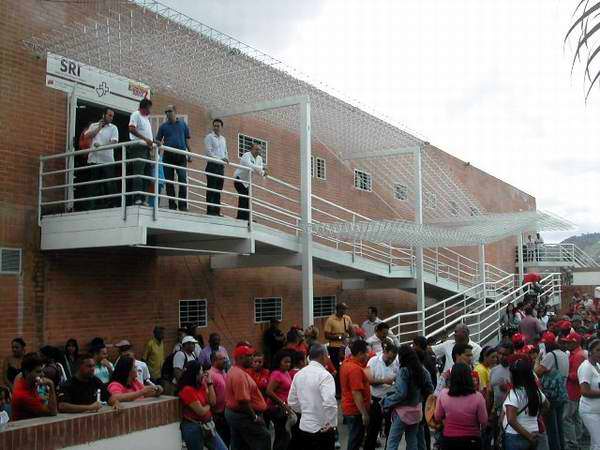 Inauguración de un Centro de Rehabilitación de la misión Barrio Adentro en Venezuela Inauguración de un Centro de Rehabilitación de la misión Barrio Adentro en Venezuela