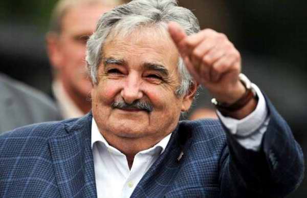 Presidente de Uruguay llegó a Santiago de Cuba Presidente de Uruguay llegó a Santiago de Cuba