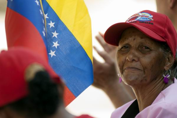 Chávez vive en el corazón nuestro, en el pueblo Chávez vive en el corazón nuestro, en el pueblo