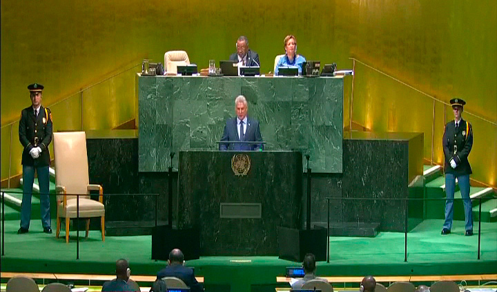 D�az-Canel en Naciones Unidas con sus propios pasos