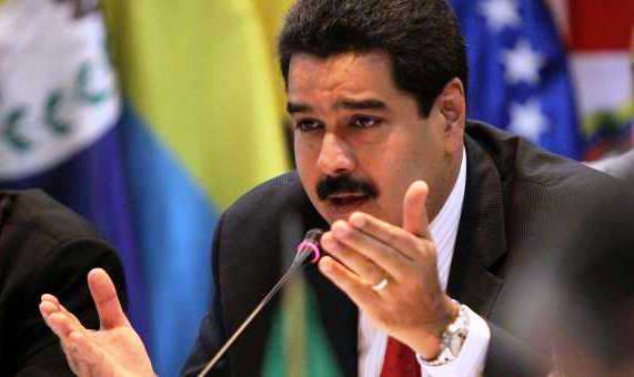 El cierre de las fronteras con Colombia es el punto de partida para acabar con el contrabando, el paramilitarismo y las mafias que azotan al pueblo venezolano afirmó el presidente de la República Nicolás Maduro El cierre de las fronteras con Colombia es el punto de partida para acabar con el contrabando, el paramilitarismo y las mafias que azotan al pueblo venezolano afirmó el presidente de la República Nicolás Maduro