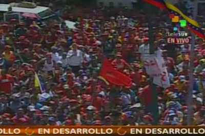 Miles de venezolanos se congregaron para acompañar al presidente Chávez. (Foto: teleSUR) Miles de venezolanos se congregaron para acompañar al presidente Chávez. (Foto: teleSUR)