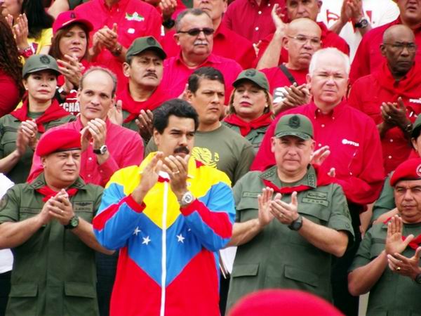 Aquel 4 de Febrero, -aseguró Nicolás Maduro, Vicepresidente Ejecutivo del Gobierno Bolivariano-, surgió una voz, una imagen, un líder, un ser humano excepcional Aquel 4 de Febrero, -aseguró Nicolás Maduro, Vicepresidente Ejecutivo del Gobierno Bolivariano-, surgió una voz, una imagen, un líder, un ser humano excepcional.