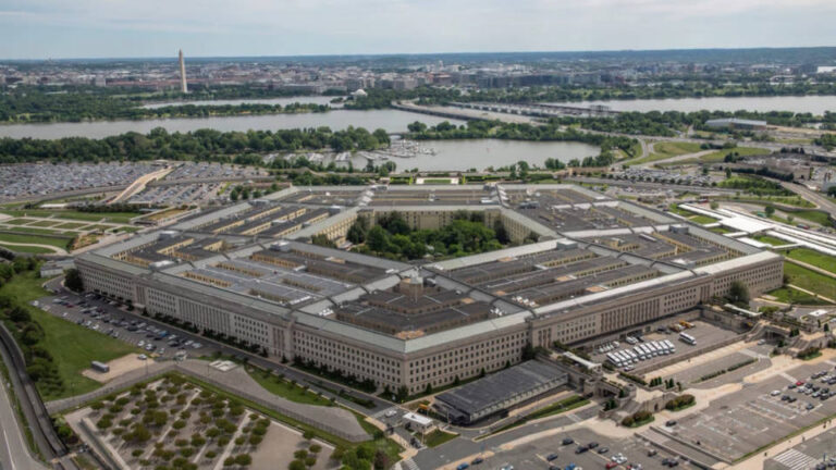 The New York Times sues Pentagon over press policy that violates the ...