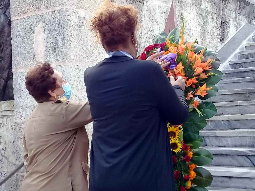Embajadora de Angola en Cuba rinde homenaje a internacionalistas cubanos Embajadora de Angola en Cuba rinde homenaje a internacionalistas cubanos