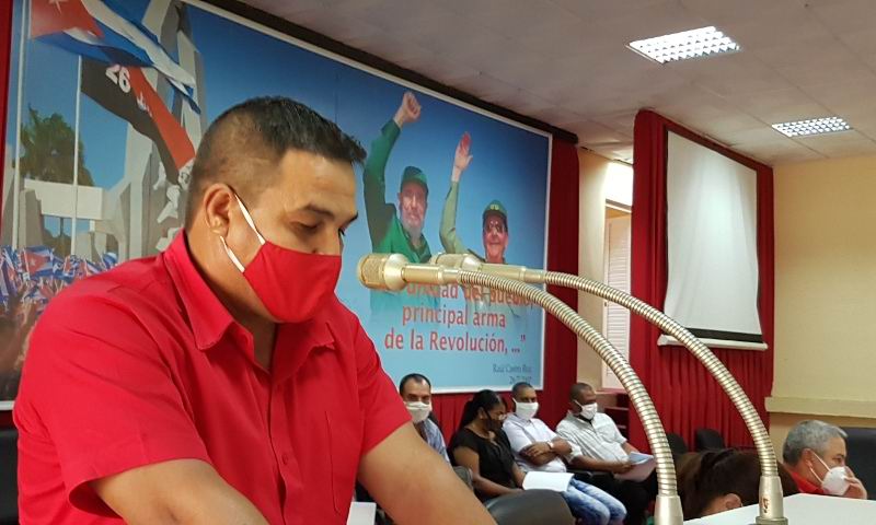 Secretario General CTC Camagüey Yulián León