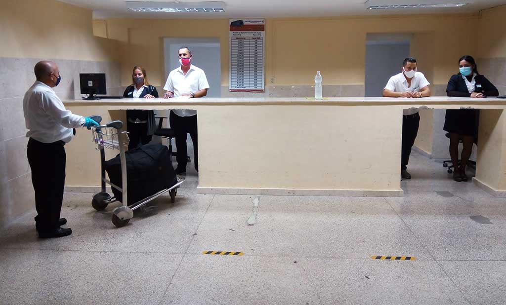 Desde que una persona arriba a la Estación Central se cumple con el protocolo de vida, comenta el trabajador Antonio Rodríguez.