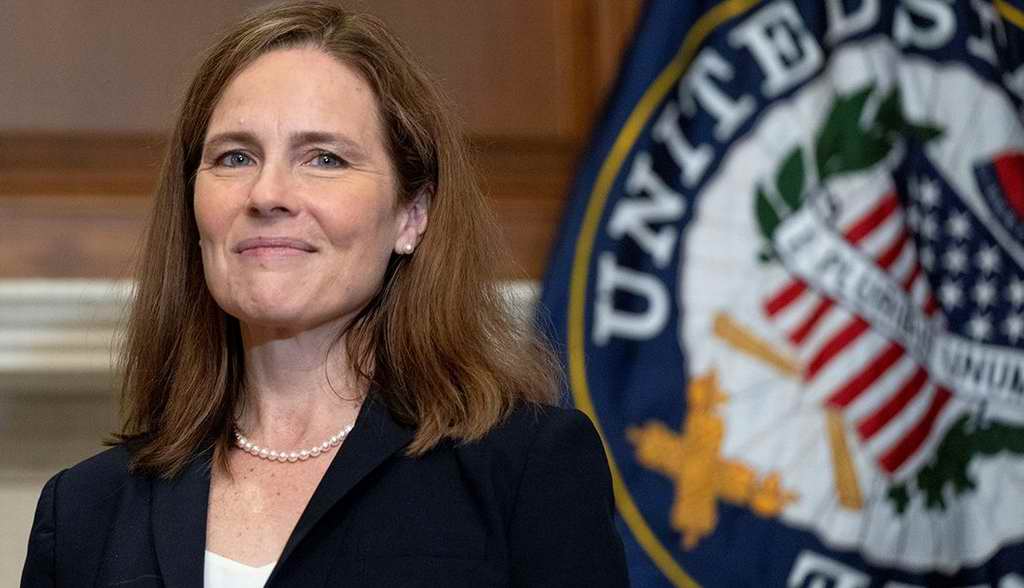 Senado de EEUU confirma nominación de Amy Barrett para ser juez de la Corte Suprema