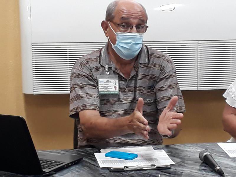 Dr. Víctor Doeste Hernández, Coordinador de la Comisión Municipal de Vacunación 