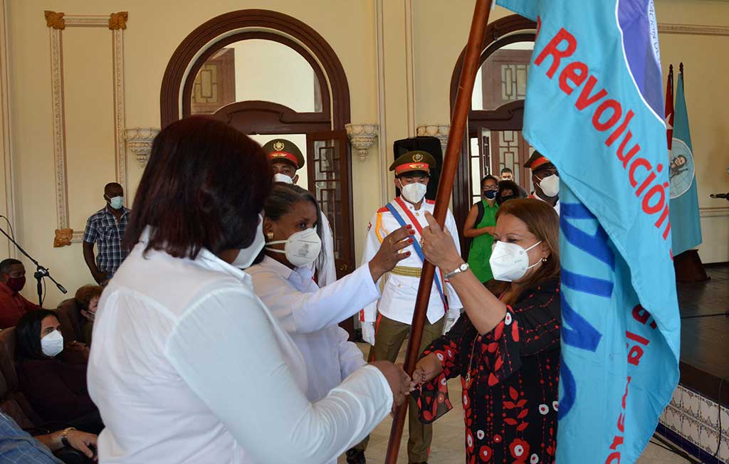 Las mujeres son el alma de salud cubana