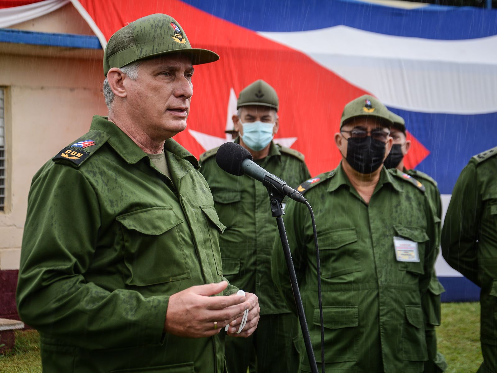 Reconoce Díaz-Canel alta participación y efectividad en el Día Nacional de la Defensa (+ Fotos y Audio)