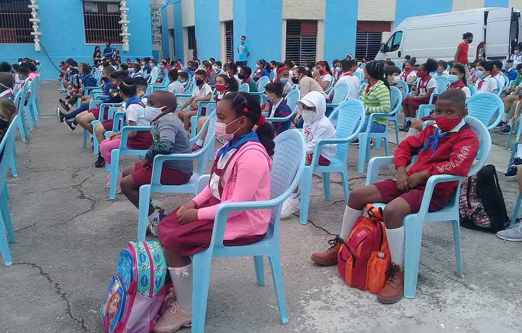 Reinicio del curso escolar en una Cuba que vive y renace