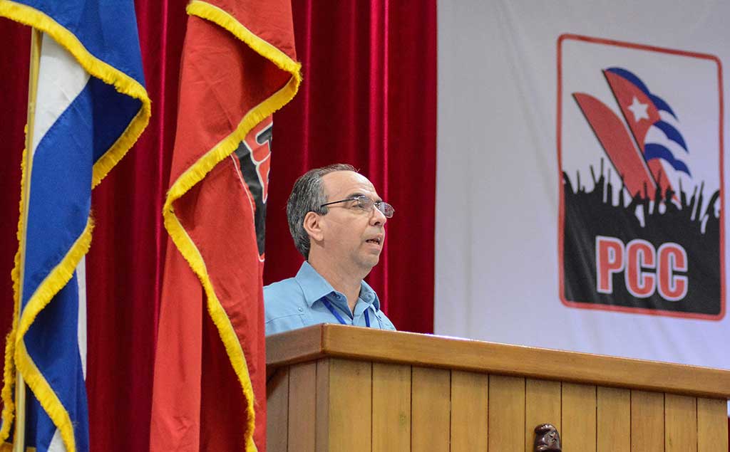 Temas de la realidad nacional en el debate del III Pleno del PCC Temas de la realidad nacional en el debate del III Pleno del PCC