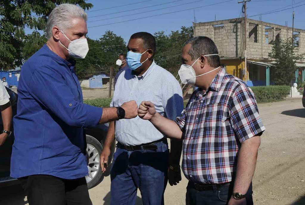 Díaz-Canel: “El concepto de trabajo con los barrios es apoyarlos, no intervenirlos”