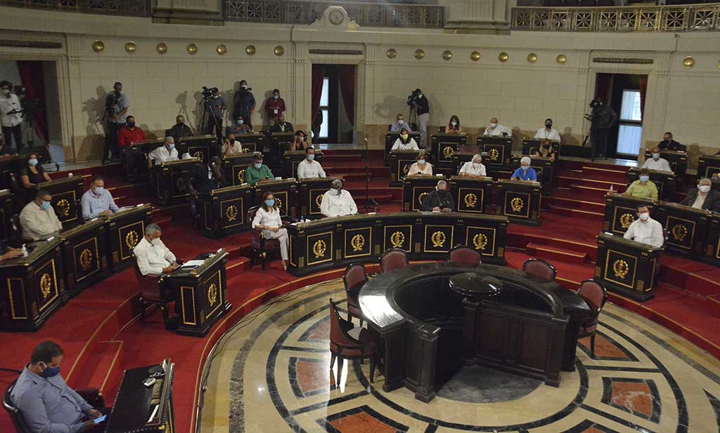 Diputados de Cuba rechazan en Audiencia Parlamentaria el bloqueo de Estados Unidos (+ Tuit)
