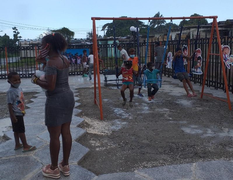 Ejecutan obras sociales en barrio vulnerable de La Habana 