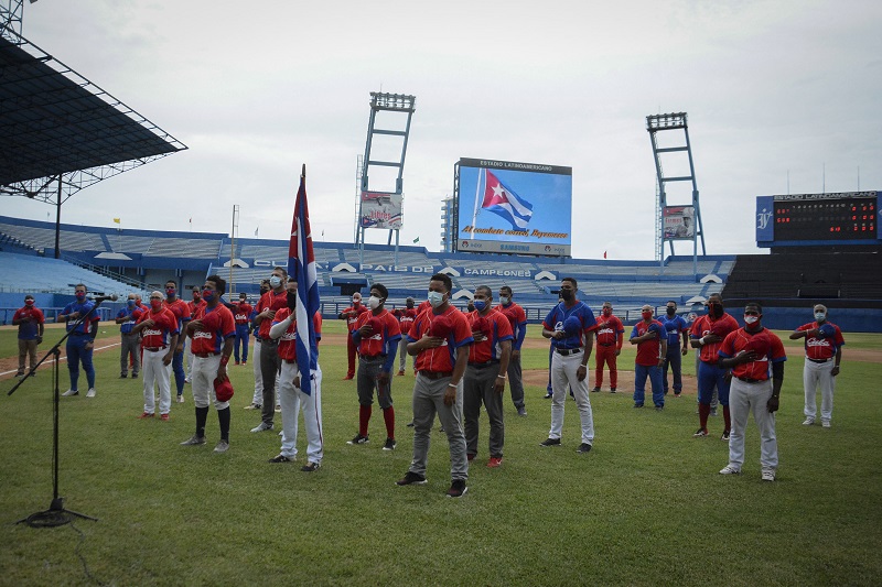 Díaz-Canel en encuentro con equipo de béisbol de Cuba: ¨Les deseamos el éxito y la victoria¨ Díaz-Canel en encuentro con equipo de béisbol de Cuba: ¨Les deseamos el éxito y la victoria¨
