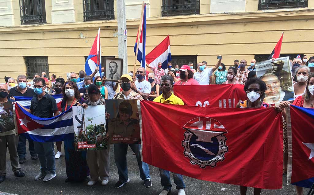 Trabajadores cubanos reafirman carácter socialista de la Revolución