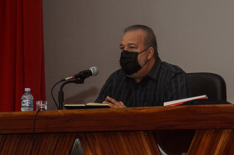 Trabajar por un enfrentamiento a la COVID-19 incrementado y efectivo Trabajar por un enfrentamiento a la COVID-19 incrementado y efectivo