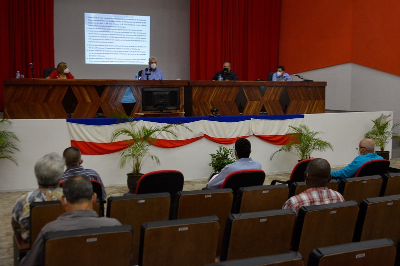 Trabajar por un enfrentamiento a la COVID-19 incrementado y efectivo