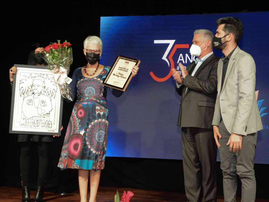 Celebran aniversarios de la AHS y la Biblioteca Nacional José Martí 